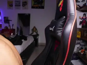 Watch Live Sex Cams with logan_hugh8 - Chaturbate