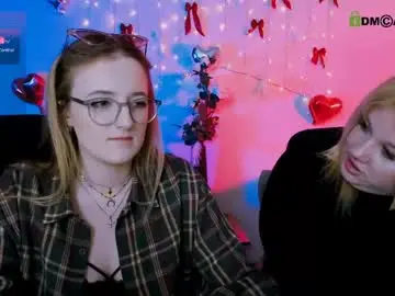 Sex Cam with luna_berryy - Chaturbate