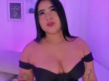 Nude Webcam with alejandrarojas_ - Chaturbate