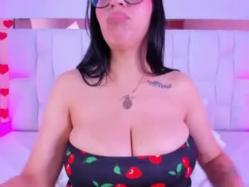 Sex Chat with camille_juicy - Chaturbate