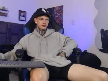 Nude Webcam with dann_brown - Chaturbate