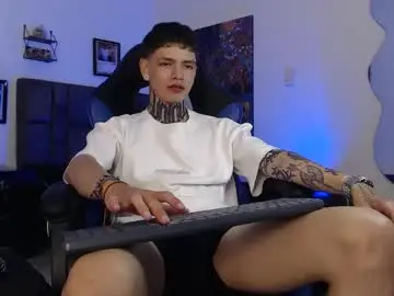Nude Webcam with dann_brown - Chaturbate