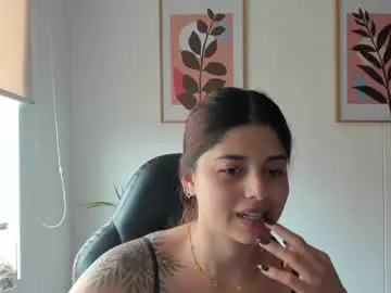 Sex Cam with shylittlebunny - Chaturbate