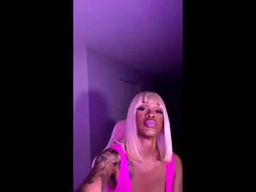 Sex Cam with samanthaporsha - Chaturbate