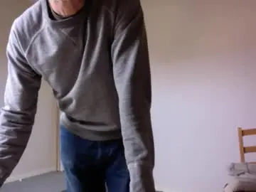 Live Sex Cam with taliesin4321 - Chaturbate