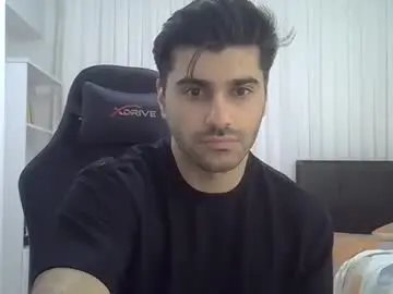 Live Sex with fortiori8 - Chaturbate