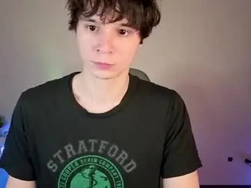 Live Sex Cam with anthonycutie - Chaturbate