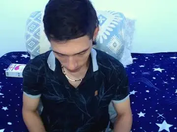 Best live sex cam show with alicia_and_brandon - Chaturbate