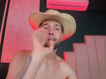 Live Sex Cam with ian_valenti - Chaturbate