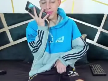 Free Porn Cam with thiagos19 - Chaturbate