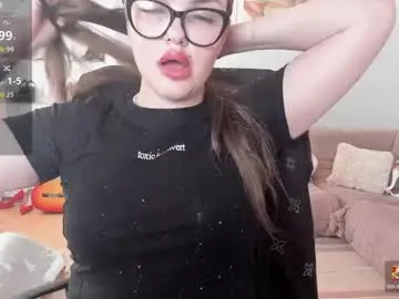 Adult Webcams with kamilagame - Chaturbate