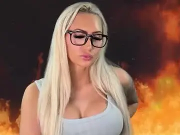 Sex Cam with haliaxhill - Chaturbate