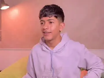 Nude Webcam with teobuff - Chaturbate