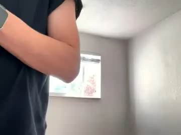 Live Porn with golden_nightboy - Chaturbate