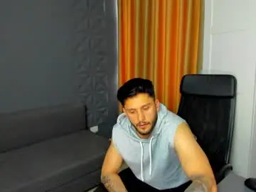 Live Porn with troywade - Chaturbate