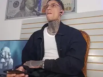 Best live sex cam show with yanfranko420 - Chaturbate