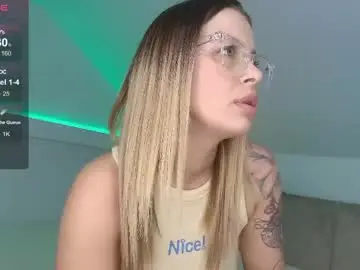 Adult Webcam with blueyeskate - Chaturbate