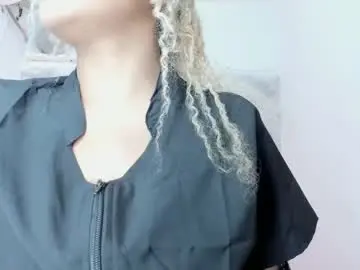 Watch Live Sex Cams with sofiacastillo01 - Chaturbate