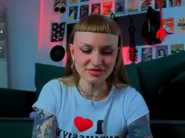 Sex Cam with sugarsoot - Chaturbate