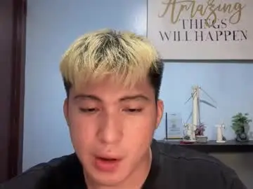 Live Sex Cam with ur_jayqutee - Chaturbate