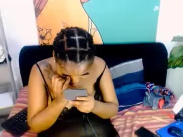 Live Sex Cam with tyrabangz - Chaturbate