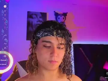 Nude Webcam with derek_greyy_ - Chaturbate