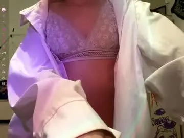 Live Porn with redheadcatxd - Chaturbate