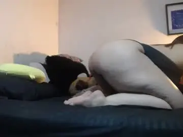 Adult Video Chat with alynfoxx - Chaturbate