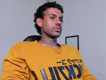 Nude Webcam with luigi1_ - Chaturbate