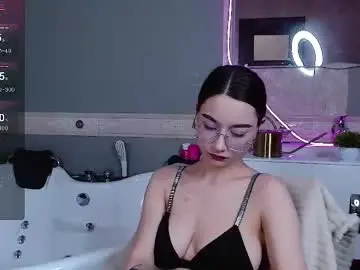 Adult Webcam with andreajohnsons - Chaturbate