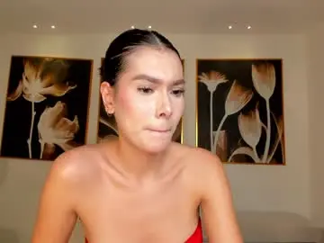 Free Live Porn with niasalvatore - Chaturbate