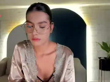 Sex Chat with niasalvatore - Chaturbate