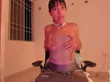 Sex Cam with amberdecolombia24 - Chaturbate