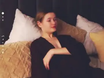 Live Sex Cam with angelabalay - Chaturbate