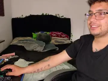 Nude Webcam with conor_taylor_ - Chaturbate