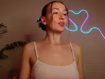 Live Sex with whiteprincessluna - Chaturbate