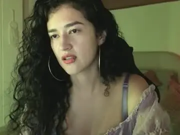 Adult Webcams with yourdreamgirl2025 - Chaturbate