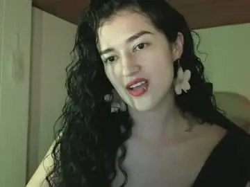 Sex Cam with yourdreamgirl2025 - Chaturbate