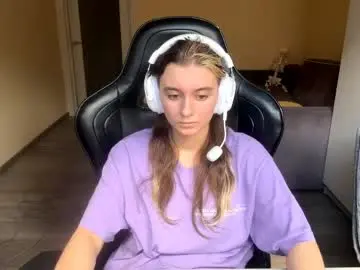 Nude Webcam with norinefrymyer - Chaturbate