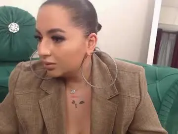 Adult Video Chat with allyiah - Chaturbate