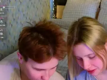 Sex Cam with lovelygirllss - Chaturbate