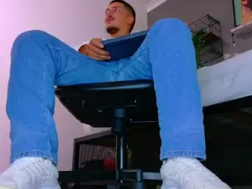 Free Live Porn with mrfox__ - Chaturbate