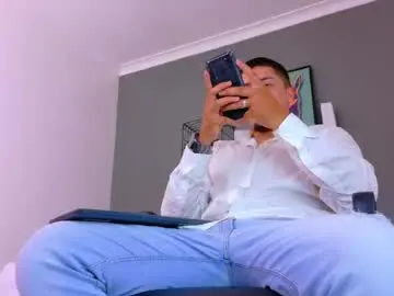 Free Porn Cam with mrfox__ - Chaturbate