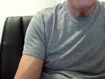 Live Sex with ossibottom - Chaturbate