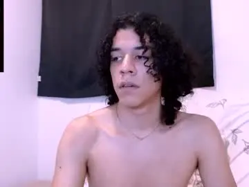 Nude Webcam with isidroglasc - Chaturbate