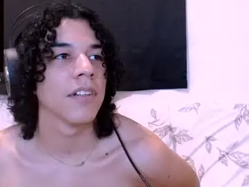 Nude Webcam with isidroglasc - Chaturbate