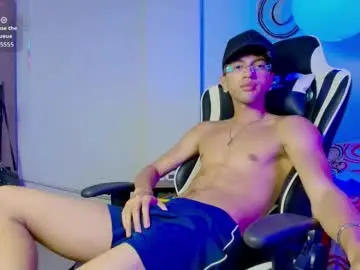 Live Sex with mike_pineapple - Chaturbate