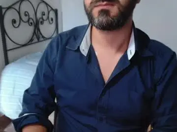 Best Webcam with under_thedesk - Chaturbate