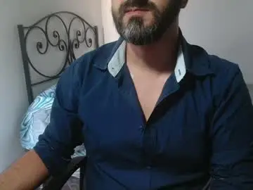 Live Porn with under_thedesk - Chaturbate