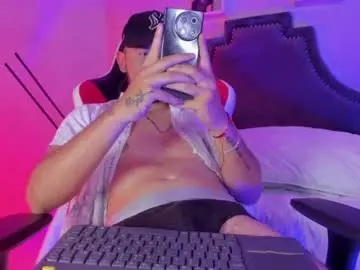 Sex Cam with lyongold - Chaturbate